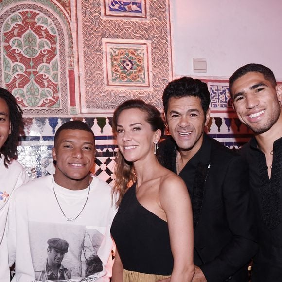 Exclusif - Kylian Mbappé, son frère Ethan (à droite), Mélissa Theuriau, son mari Jamel Debbouze et Achraf Hakimi à l'after-party de la soirée du grand gala du "Marrakech du Rire 2022" pour la 10ème édition à l'hôtel Selman de Marrakech, Maroc, le 18 juin 2022. Rachid Bellak/Bestimage