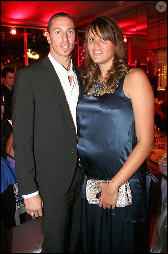 Archives - Laure Manaudou et Frédérick Bousquet au pavillon d'Armenonville. RACHID BELLAK / BESTIMAGE