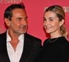 L'acteur est admiratif de sa compagne qui est également artiste : elle possède une marque de bijoux en or et pierres précieuses "And... Paris".

Gilles Lellouche et Alizée Guinochet lors du dîner d'ouverture du 79e Festival de Cannes, à Cannes, en France, le 12 mai 2026. Photo : Julien Reynaud/Aps-Medias/Abaca