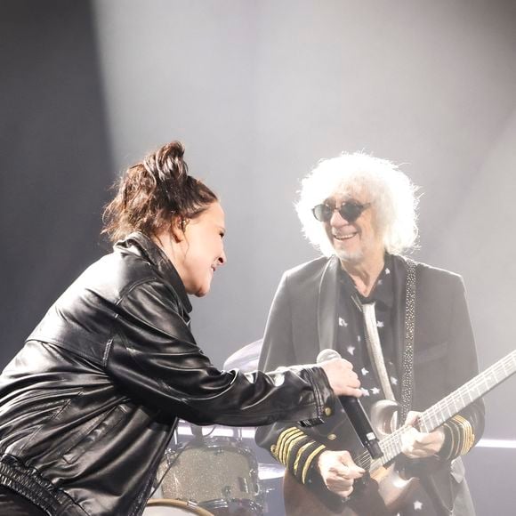 Exclusif - Anne Sila, Louis Bertignac, sur la scène du concert solidaire pour les enfants de la guerre "Ensemble à l'Olympia" à Paris présenté par EliseCare le 10 février 2025
© Jack Tribeca / Pierre Perusseau / Bestimage