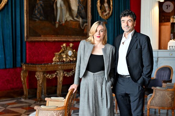 Valérie Donzelli et Franck Courtès - Photocall dans le salon Versailles de l'hôtel Negresco, dans le cadre de la 7e édition du festival Cineroman à Nice le 4 Octobre 2025 . © Bebert-Jacovides/Bestimage