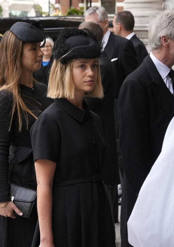 Lady Amelia Windsor arrive à la messe de requiem pour la duchesse de Kent, à la cathédrale de Westminster, dans le centre de Londres. 16 septembre 2025. © PA Photo/ Bestimage