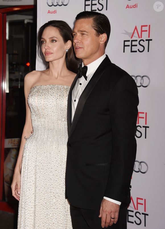 "Je ne crois pas que ce soit un événement si important, disons que les choses sont réglées. Légalement" a-t-il confié

Angelina Jolie et Brad Pitt - Première de "By the Sea" à Los Angeles le 5 novembre 2015 dans le cadre de l'Audi Opening Night Gala. JLPPA / Bestimage