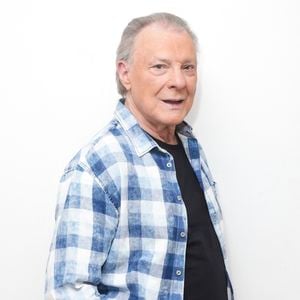 Exclusif - Herbert Léonard - Herbert Léonard pose en marge de sa venue à TPMP People, enregistrée le 17/03/2023, présentée par M.Delormeau et diffusée le 18/03/2023 - Paris le 18/03/2023 - © Jack Tribeca / Bestimage