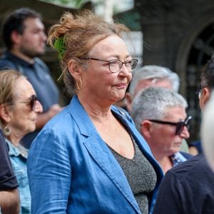 Catherine Frot aux obsèques de Dominique Frot au cimetière du Père Lachaise à Paris, France, le 21 août 2026. © enis Guignebourg/Bestimage