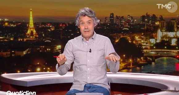 Yann Barthès annonce le départ à la retrait d'un membre de son équipe de "Quotidien". TMC