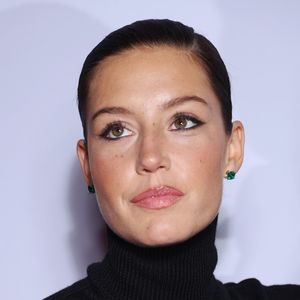 Adèle Exarchopoulos est la maman d'un petit garçon prénommé Ismaël qu'elle a eu avec le rappeur Doums

Adèle Exarchopoulos - People au photocall de la soirée "GQ Men of the Year awards 2024" à l'hôtel Plaza à Paris. Le 20 novembre 2024
© Denis Guignebourg / Bestimage