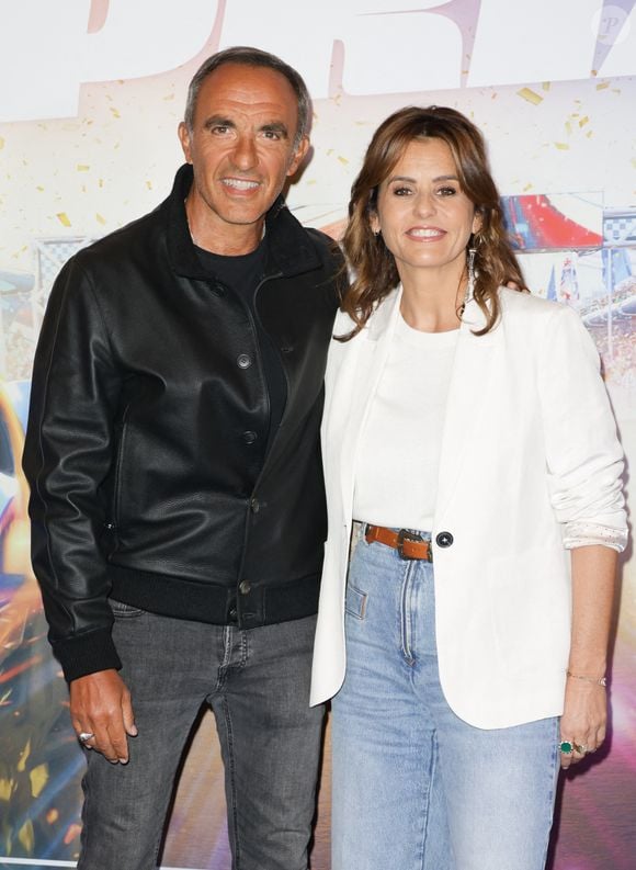 Faustine Bollaert, première en 2024, est en quatrième position.

Nikos Aliagas et Faustine Bollaert à l'avant-première du film "Super Grand Prix" au cinéma le Grand Rex à Paris le 28 septembre 2025.

© Coadic Guirec/Bestimage