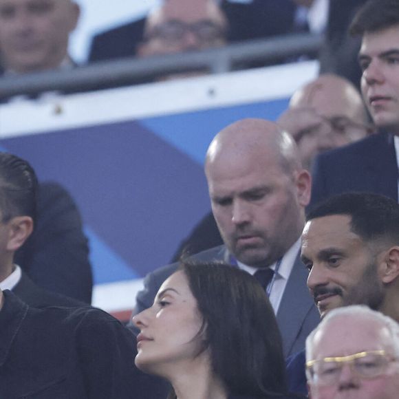 DJ Snake, Malik Bentalha - Les célébrités dans les tribunes de la finale de la Ligue Des Champions 2025 "PSG - Inter Milan (5-0)" à l'Allianz Arena de Munich, le 31 mai 2025.
© Cyril Moreau/Bestimage