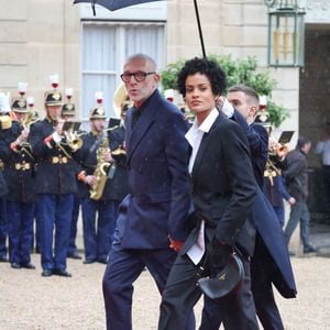 Vincent Cassel et sa compagne Narah Baptista - Arrivées des personnalités au dîner d’État en l’honneur du président brésilien et de sa femme au palais présidentiel de l’Élysée à Paris, France, le 5 juin 2025. © Jacovides-Moreau/Bestimage