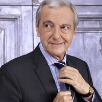 Daniel Bilalian "dur même à l'antenne" : Un célèbre présentateur du JT se confie sur sa personnalité intimidante et son accueil "un peu froid"