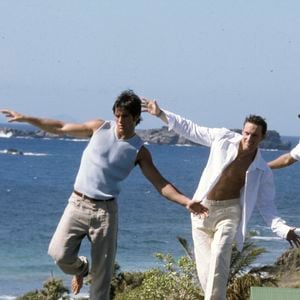 Archives - Dans les Caraïbes, à Saint-Barthélemy, le groupe 2 Be 3, Adel Kachermi, Filip Nikolic et Frank Delay, le 12 mars 1998. Michel MARIZY via Bestimage