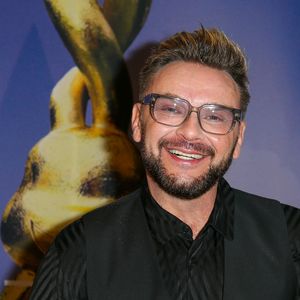 Jean-Philippe Janssens (Jeanfi) -  Première cérémonie des "Auguste de l'humour"  récompensant les spectacles de stand up comedy et les performances humoristiques, à la salle "Nouveau Siècle" à Lille, dans le nord de la France, le 3 février 2025. © Stéphane Vansteenkiste/Bestimage