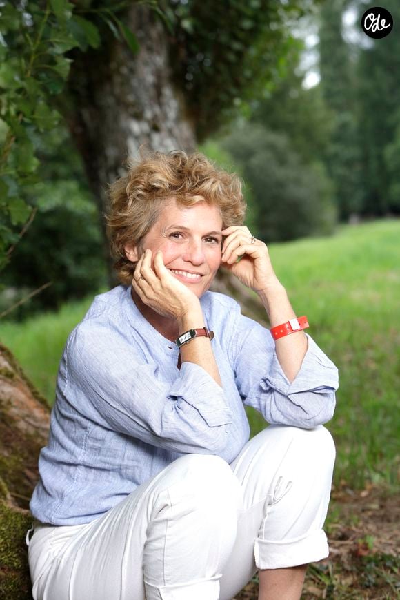 Portrait de Maureen Dor lors de la 5ème édition des écrivains chez Gonzague Saint Bris à Chanceaux-Près-Loches, le 27 août 2023. © Cédric Perrin / Bestimage