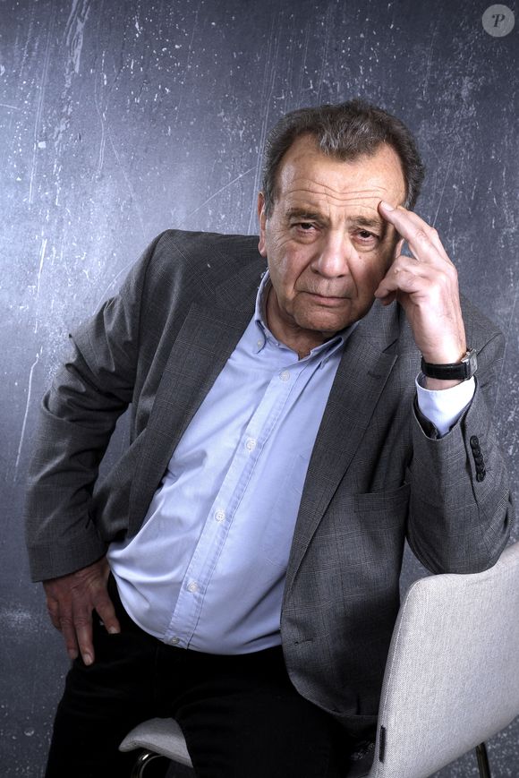 Des années plus tard, grâce aux progrès de l’ADN, le tireur est identifié et condamné, mais nourrit une rancune tenace envers le journaliste. 

Exclusif - Portrait de Michel Mary à Paris, le 8 janvier 2025.
© Cédric Perrin/Bestimage