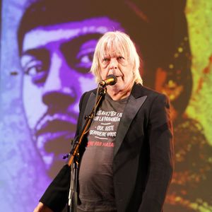 Le chanteur Renaud (Renaud Séchan) - Les amis musiciens de Renaud ont donné un concert à la Mairie du 13ème à Paris le 5 septembre 2024, en hommage au chanteur et à l'occasion de l'exposition "Renaud, Des mots et des images" et de la sortie d'un recueil regroupant des œuvres d'artistes contemporains. © Coadic Guirec/Bestimage