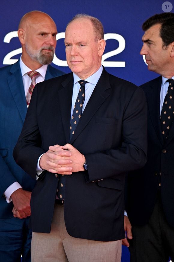 Le prince Albert II de Monaco et la princesse Charlene ont remis les prix du Monaco E-Prix Round 10, entouré par Alejandro Agag, fondateur et président de Formula E, Michel Boéri, le président de l'Automobile Club de Monaco, Alberto Longo, le co-fondateur de la Formula-E, Christophe Mirmand, le ministre d'Etat de la Principauté, et Jeff Dodds, le PDG de la Formula E, durant le Monaco E-Prix 2026, Round 10, le 17 mai 2026. Olivier Rowland, au volant de sa Nissan E-4DRCE 05 a remporté la course devanrt Felipe Drugovich, pilotant une Porsche, suivi par Antonio Felix Da Costa au volant d'une Jaguar I Type 7. © Bruno Bebert / Bestimage
Le Monaco E-Prix du Championnat du monde de Formule E de la FIA 2026 sur le circuit de Monaco à Monte-Carlo, le 16 mai 2026.