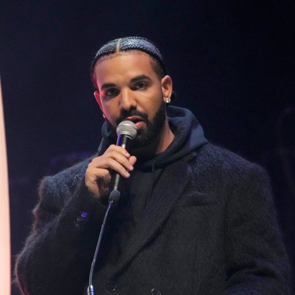 Drake, Aubrey Graham -  Hommage au rappeur décédé Takeoff à la State Farm Arena à Atlanta le 11 novembre 2022