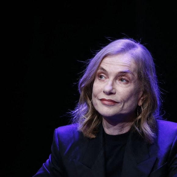 Isabelle Huppert en Master Class de la 16ème édition du Festival Lumière, Les Célestins, Théâtre de Lyon, France, le 18 octobre 2024. © Pascal Fayolle/Bestimage