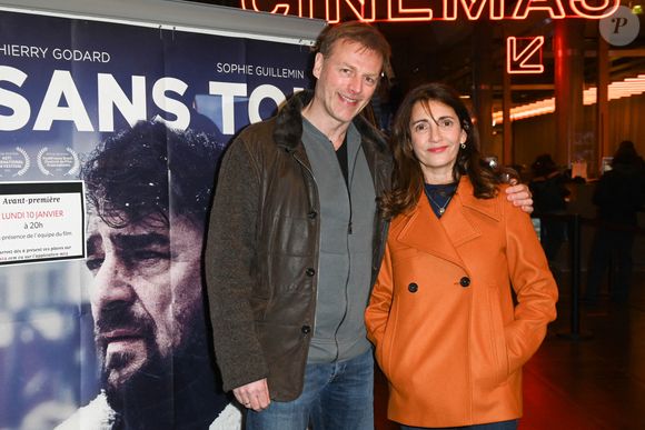 Exclusif - François Feroleto et sa compagne Valérie Karsenti - Avant-première du film "Sans Toi" au cinéma mk2 Bibliothèque à Paris le 10 janvier 2022. © Coadic Guirec/Bestimage