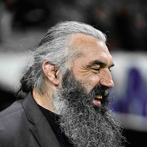Ce n’est pas son coup d’essai : en janvier, l’ex-rugbyman avait ouvert Jo’s Burger à Marseille avec le champion du monde de burgers Joannes Richard.

Sebastien Chabal Canal+ - Célébrités lors du Championnat du Top14 entre Toulouse et Toulon (57-5) à Toulouse le 27 octobre 2024. 

Photo : Thierry Breton / Panoramic / Bestimage
