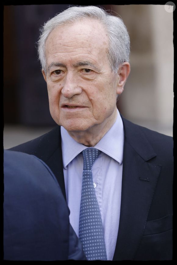 Jean Tiberi - Obsèques de l'écrivain et historien Max Gallo en l'église Saint-Etienne du Mont à Paris. Le 21 juillet 2017
© Alain Guizard / Bestimage