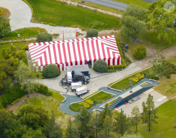 Los Angeles, CA - EXCLUSIF - Le Neverland Ranch de Michael Jackson reprend vie alors que les producteurs d'un nouveau biopic sur la vie et la carrière de la légende controversée de la pop reconstruisent son ancienne maison et son parc d'attractions tristement célèbres.
Sur la photo : Michael Jackson 
Backgrid USA / Bestimage