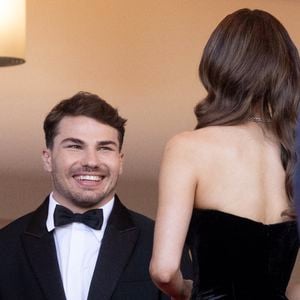 C'est un couple qui a fait sensation à Cannes, et qui n'a pas fini de capter toute l'attention : il s'agit bien sûr d'Antoine Dupont et Iris Mittenaere.

Antoine Dupont et sa compagne Iris Mittenaere - Antoine Dupont et sa compagne Iris Mittenaere se retrouvent sur les marches  du film « Dossier 137 » lors du 78ème Festival International du Film de Cannes.

© Jacovides / Moreau / Bestimage