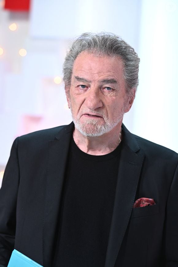 Exclusif - Eddy Mitchell - Enregistrement de l'émission "Vivement Dimanche prochain" présentée par M.Drucker et diffusée le 5 décembre sur France 2. Le 23 novembre 2021
© Guillaume Gaffiot / Bestimage