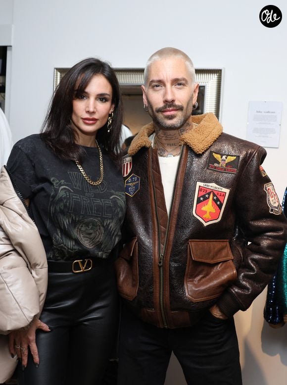 Cette belle initiative familiale démontre que la sensibilisation à la protection animale n'attend pas les années.

Exclusif - Jade Leboeuf et son compagnon Stéphane Rodrigues lors de la soirée 'Pop Up' de luxe durable 'Amay Snowballs' au Village Royal à Paris le 30 Novembre 2023.

© Denis Guignebourg/BestImage
