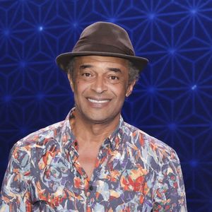 Conservant son optimisme habituel, l'ancien sportif a partagé des clichés teintés d'autodérision depuis sa chambre d'hôpital.

Exclusif - Yannick Noah - Backstage - Enregistrement de l'émission "La boîte à secrets", présentée par F.Bollaert. © Jack Tribeca / Bestimage
