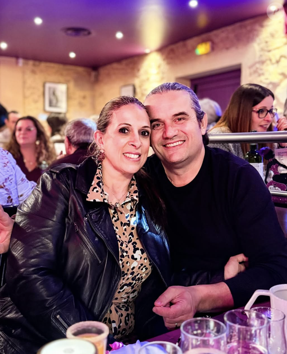 Après la liquidation judiciaire de l’exploitation viticole de Pierre et la mise en vente de leur maison, la mère de Frédérique a décidé de faire appel à la solidarité de sa communauté sur Instagram. 

Pierre et Fred de la saison 7 de "L'amour est dans le pré" Instagram