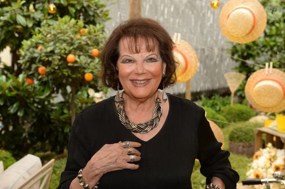 Claudia Cardinale - Inauguration du nouveau lieu éphémère végétal "Le jardin de Joy" sur la terrasse de l'hôtel Barrière Le Fouquet's à Paris le 7 juin 2018. © Coadic Guirec-Rahid Bellak/Bestimage