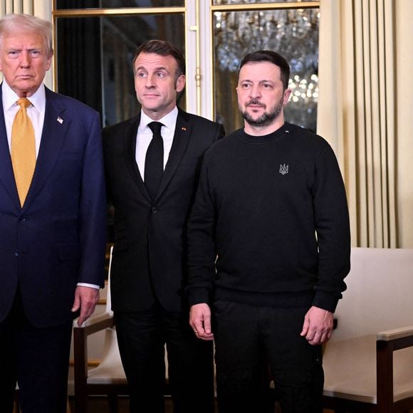 French president Emmanuel Macron meets U.S. President-elect Donald Trump in Paris, Volodymyr Zelenskiy will travel to Paris to attend the re-opening of Notre-Dame cathedral on Saturday, and use the trip to hold talks with U.S, at the Elysee presidential Palace in Paris, France, on December 7, 2024. © Jeanne Accorsini/Pool/Bestimage