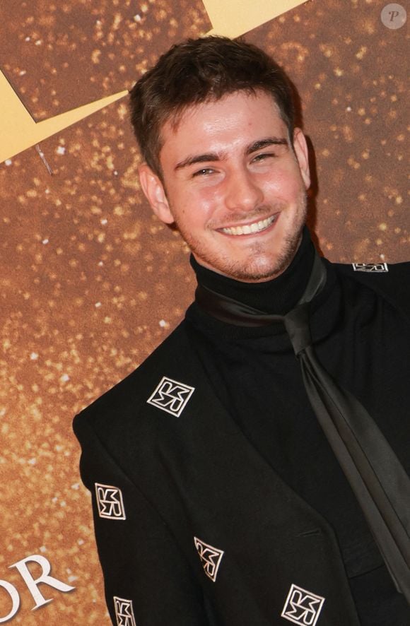 Enfin, Julien Lieb pourrait décrocher le prix de "Révélation Masculine" de l'année !

Julien Lieb à l'avant-première du film "Gladiator 2" au cinéma Pathé Palace à Paris, le 10 novembre 2024.

Photo : Coadic Guirec / Bestimage