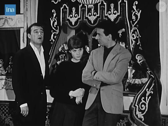A cette époque-là, l'acteur a vécu une idylle avec Françoise Dorléac, elle aussi jeune actrice en devenir.

Françoise Dorléac, Jean-Pierre Cassel et Norbert Carbonnaux sur le tournage de La Gamberge, en 1960. Photo : INA/Youtube