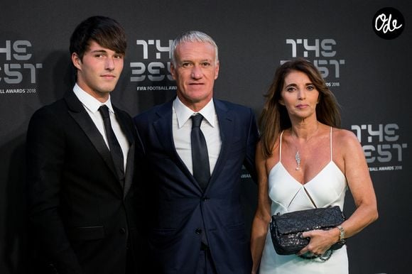 Didier Deschamps, sa femme Claude et leur fils Dylan - Les célébrités arrivent à la cérémonie des Trophées Fifa 2018 au Royal Festival Hall à Londres, Royaume Uni, le 25 septembre 2018. © Cyril Moreau/Bestimage
