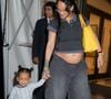 Rihanna et sa famille séjournent actuellement à Paris pour la Fashion Week.
Rihanna et son fils Riot arrivent à l'hôtel Royal Monceau à Paris, le 2 juillet 2025.
Photo : Yehiel Chekroune / Bestimage