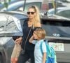 Anna Kournikova avait un ensemble mettant en avant son ventre arrondi.

La joueuse de tennis Anna Kournikova a été aperçue à Miami, le ventre déjà légèrement arrondi, en compagnie de son fils Nicholas. @ Backgrid USA / Bestimage