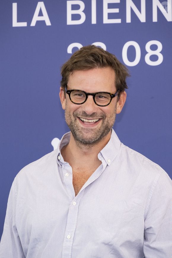 Nicolas Mathieu - 81e Festival du film de Venise - Photocall Leurs Enfants Apres Eux