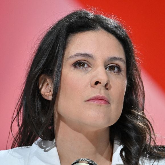 La journaliste élève quatre enfants avec son mari Harold Hauzy.

Apolline de Malherbe sur le plateau de BFM à Paris, le 6 mai 2024. Photo : Tomas Stevens/ABACAPRESS.COM