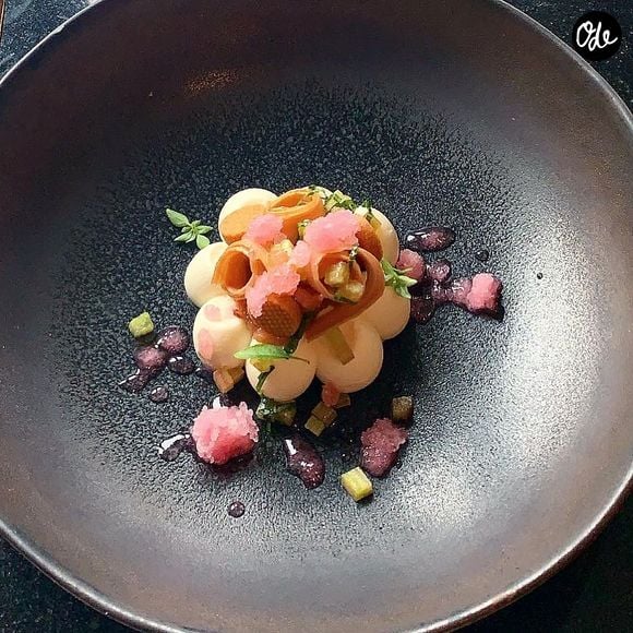 À 42 ans, le chef explique avoir envie de changer de rythme et de prendre du recul après une carrière particulièrement prenante.

Le chef Julien Hennote, du seul restaurant étoilé de la ville, rend son tablier.