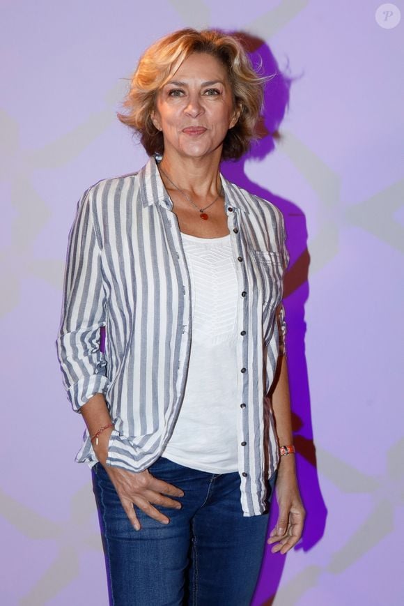 L'actrice a évoqué les intenses conditions de tournage de "Demain nous appartient" dans une interview accordée à "Télé Poche"
Corinne Touzet lors de la première édition de "La nuit des artistes" à l'initiative de l'ADAMI au Pachamama à Paris le 27 mars 2023.
© Christophe Clovis / Bestimage