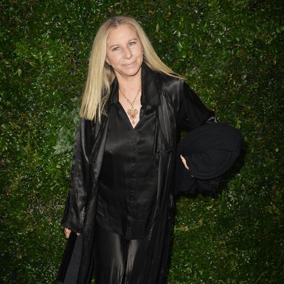 La Palme d'or d'honneur lui sera remise le 23 mai au Palais des Festivals à Cannes

Barbara Streisand au diner caritatif Chanel dans une résidence privée de Malibu à Los Angeles, le 2 juin 2018.
Backgrid USA / Bestimage