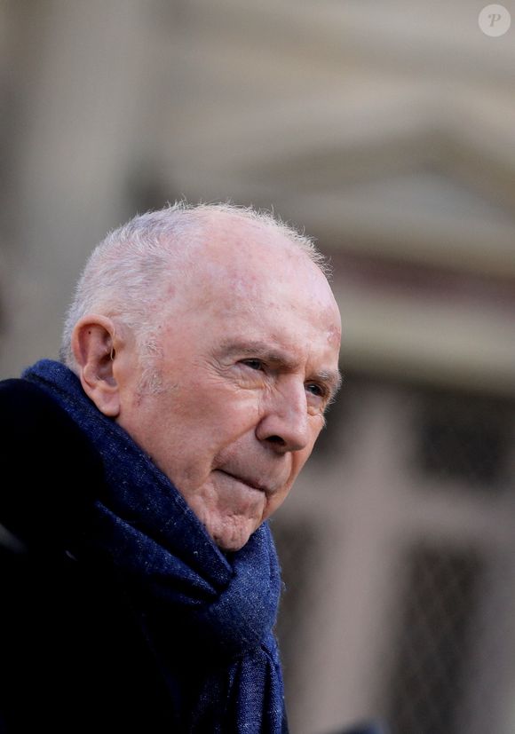 François Pinault - Cérémonie d’hommage national rendu à Monsieur Pierre Soulages dans la cour carrée du Louvre à Paris. Le 2 novembre 2022
© Dominique Jacovides / Bestimage