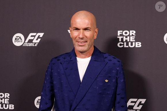 Zinedine Zidane assiste au photocall de la présentation du jeu EA Sports FC25 au Pabellon Satelite le 26 septembre 2024, Madrid, Espagne. (Image de crédit : © Dennis Agyeman/AFP7 via ZUMA Press Wire)