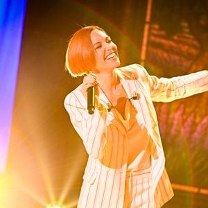 Exclusif - Natasha St-Pier lors de l'enregistrement de l'émission "Vivement dimanche" à Paris, FRanxce, le 9 septembre 2025 et diffusée le 12 octobre 2025 sur France 3. © Guillaume Gaffiot/Bestimage