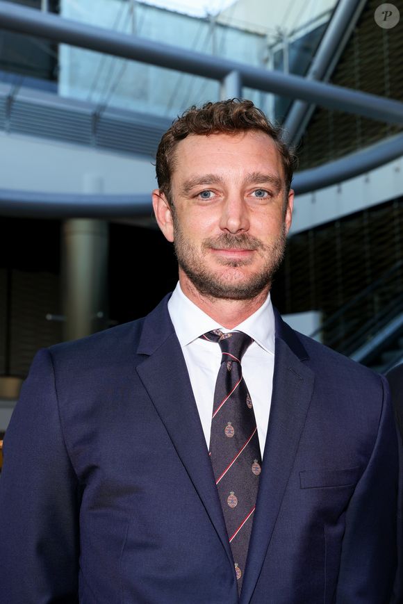 Exclusif - Pierre Casiraghi - Le prince de Monaco, accompagné de ses neveux P.Casiraghi et L.Ducruet, a assité, au Grimaldi Forum à Monaco, le 30 avril 2025, à la projection du film documentaire "L’armée orange : les anges gardiens de Monaco" produit et écrit par Y.A.Noghès, petit-fils du fondateur du GP de Monaco, à l’occasion des 50 ans du corps des commissaires. Tourné lors du 81e Grand Prix de Monaco, en 2024, ce film montre les coulisses des stages de formation, a suivi le corps des commissaires de l’intérieur durant les Grand Prix électrique, historique et de F1 remporté par le monégasque C.Leclerc qui par chance pour l'équipe de tournage est la voix de ce film réalisé par F.Florino et co-produit par Monaco Info et Canal +. © Claudia Albuquerque/Bestimage