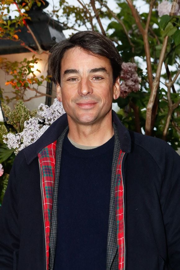 Julian Bugier - Remise du prix littéraire "Closerie des Lilas" à la Closerie des Lilas, à Paris le 25 avril 2024. Le prix littéraire de la Closerie des Lilas a été décerné à la romancière Arièle Butaux pour son livre "le cratère". © Christophe Clovis / Bestimage