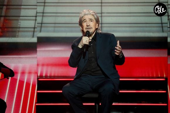 Serge Lama lors de l'enregistrement de l'émission "Serge Lama, le dernier rappel" présentée par F. Bollaert, diffusée le vendredi 21 novembre 2025 sur France 3 à 21h10, au théâtre Marigny à Paris, France, le 29 avril 2025.

© Clovis-Moreau/Bestimage